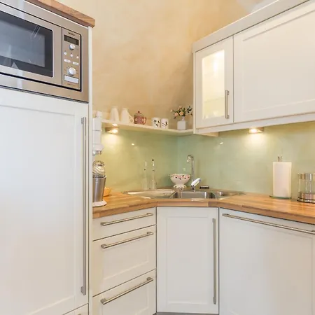 Apartment Wagenknecht, 12