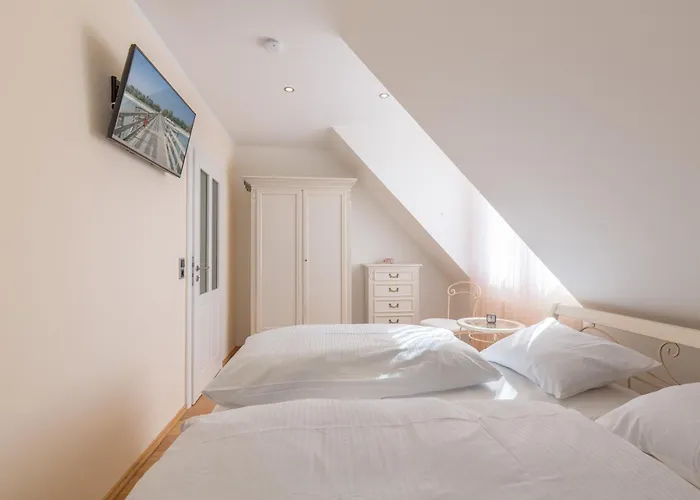 Wagenknecht, 12 Apartman